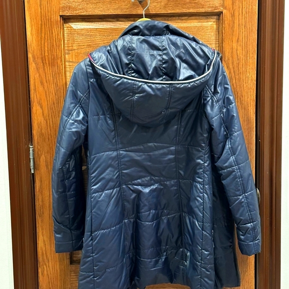 Coat - Picture 3 of 4